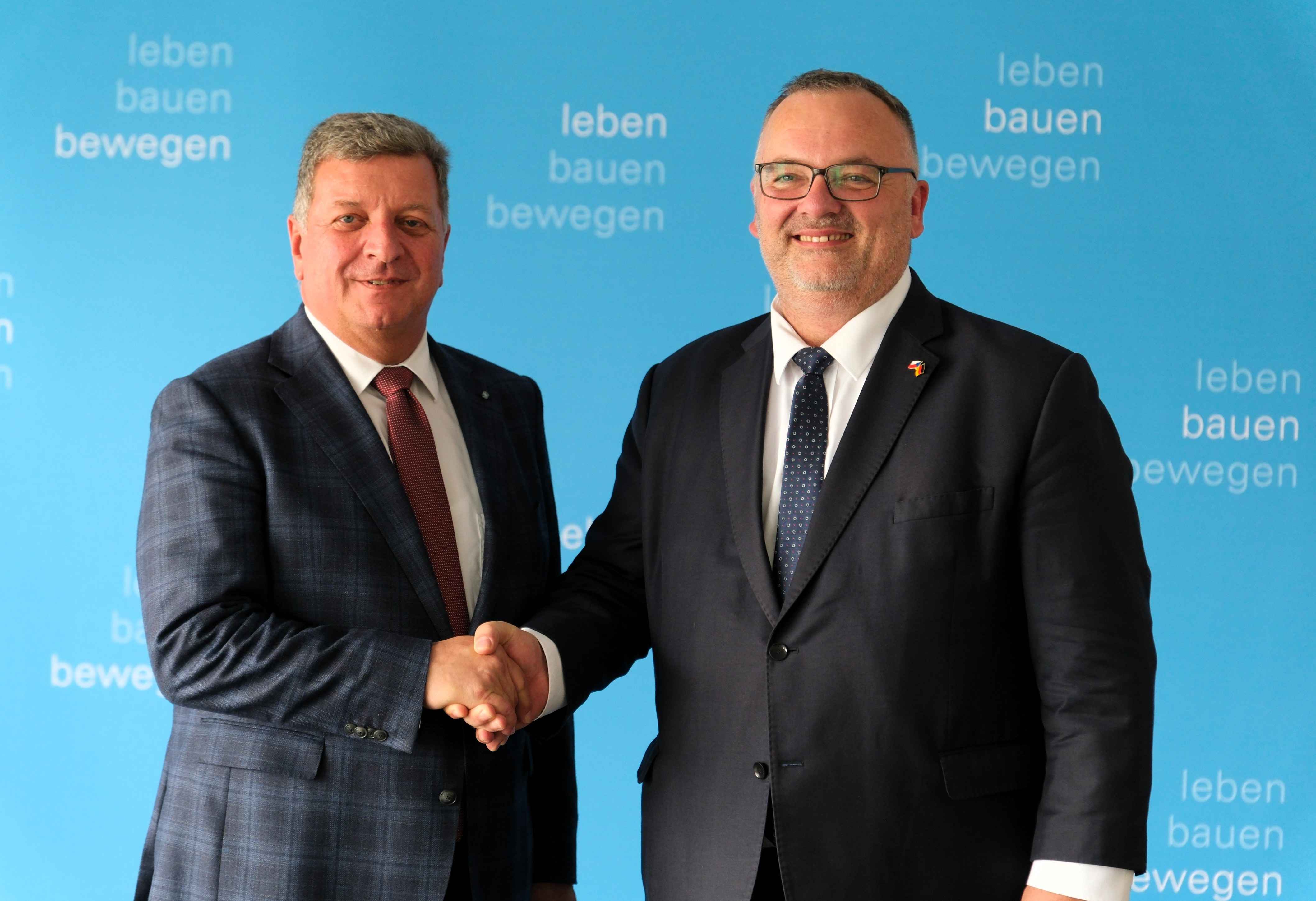 Bednárik v Mnichově: Modernizace železnice Praha–Mnichov naráží na chybějící německé investice