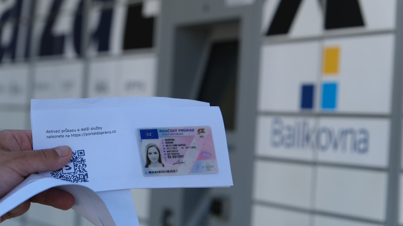 Do konce roku končí platnost více než 243 tisícům řidičských průkazů. Nový vyřídíte i on-line
