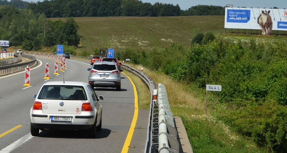 Under the new law, billboards will disappear from motorways and ŘSD will start monitoring illegal ba