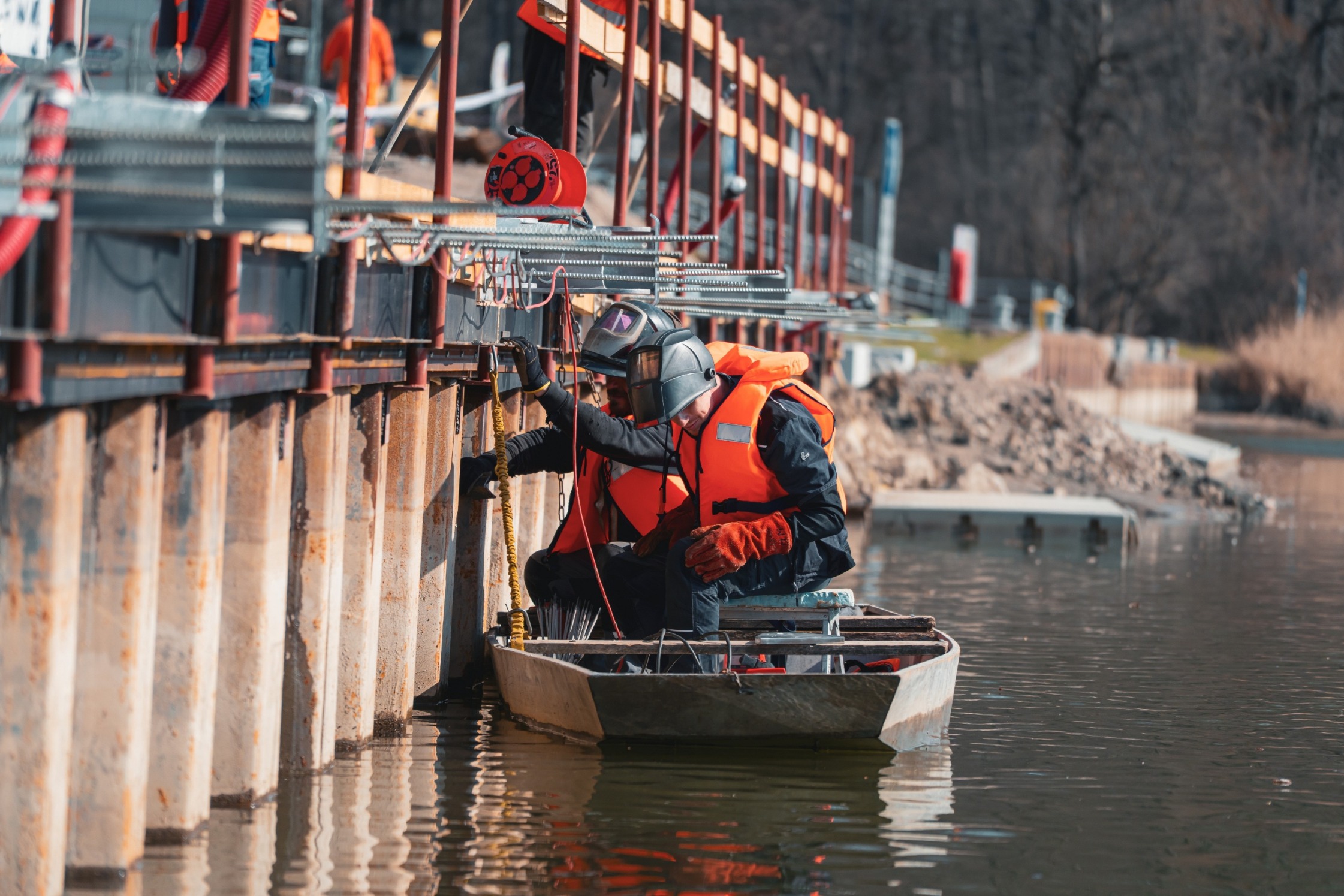 Dobrá zpráva ze stavby přístaviště v Hodoníně: Práce běží podle plánu, start sezóny stíháme.  