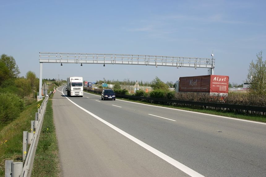 Vládní koncepce počítá s rozšířením mýta pro nákladní vozidla na vybrané komunikace