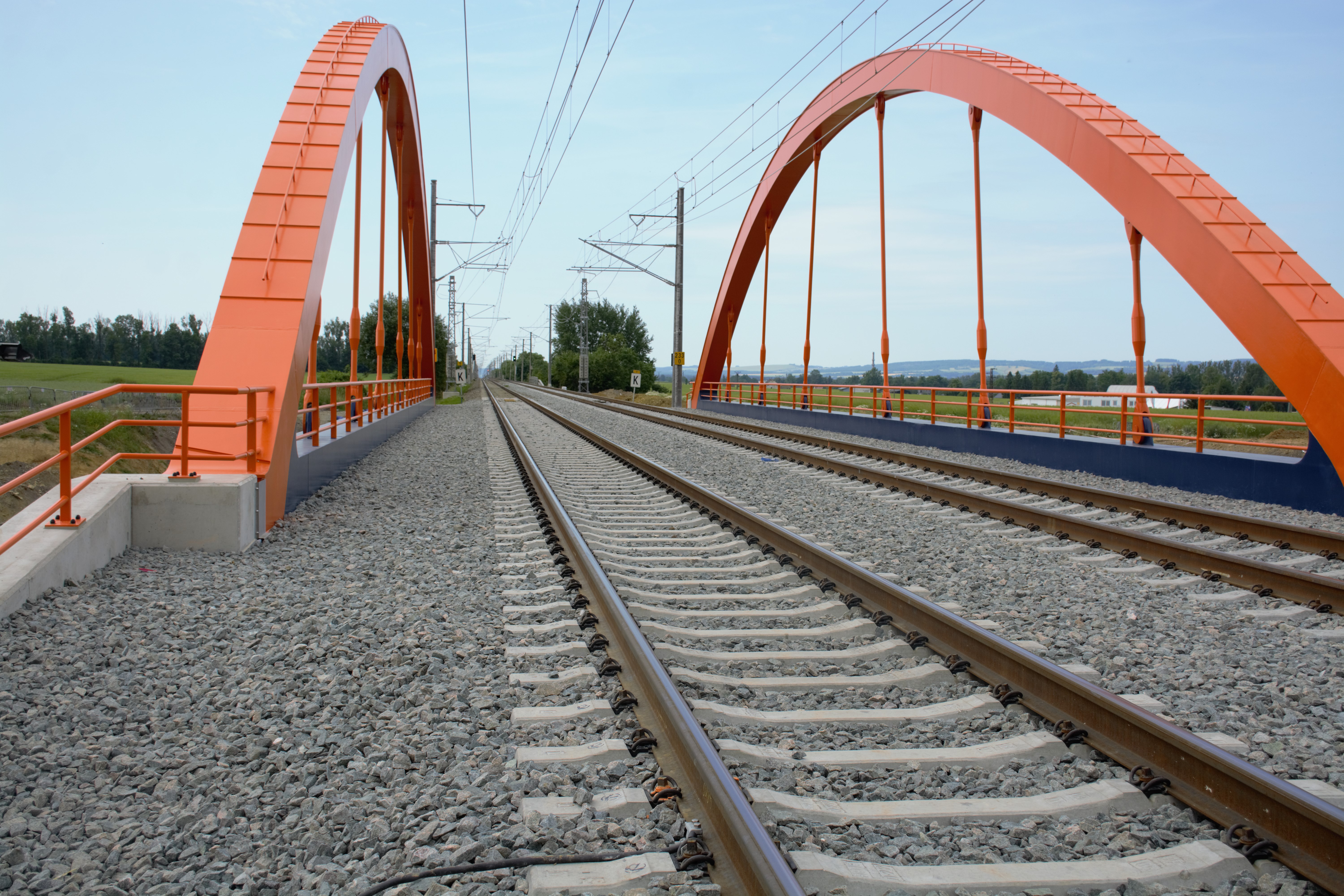 Vláda schválila úvěr od Evropské investiční banky na rozvoj dopravní infrastruktury