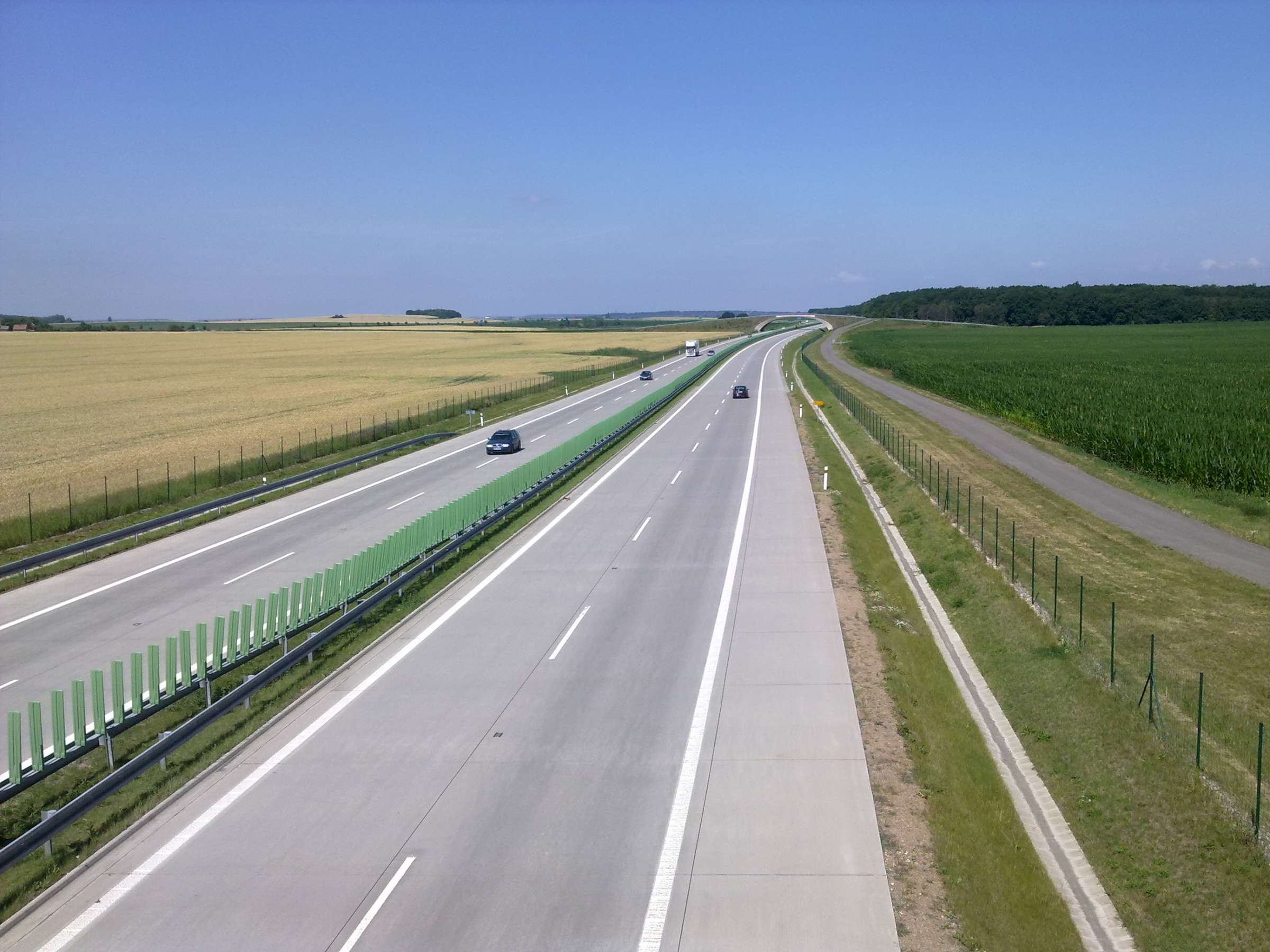 Zpráva o mýtném a poplatcích za užívání