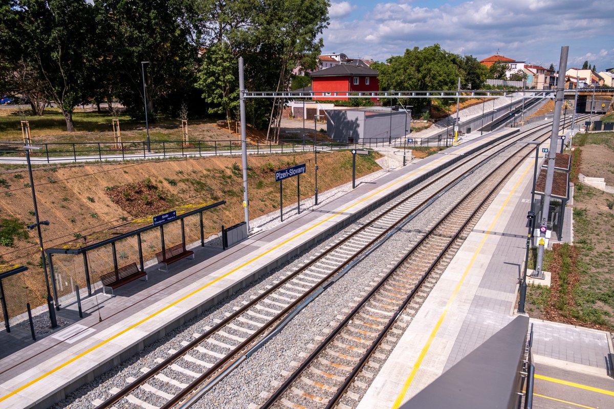 Stavbaři na Slovanech hlásí hotovo, nová zastávka už slouží cestujícím