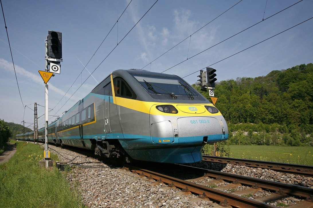 Od září bude jezdit Pendolino až do Karlových Varů