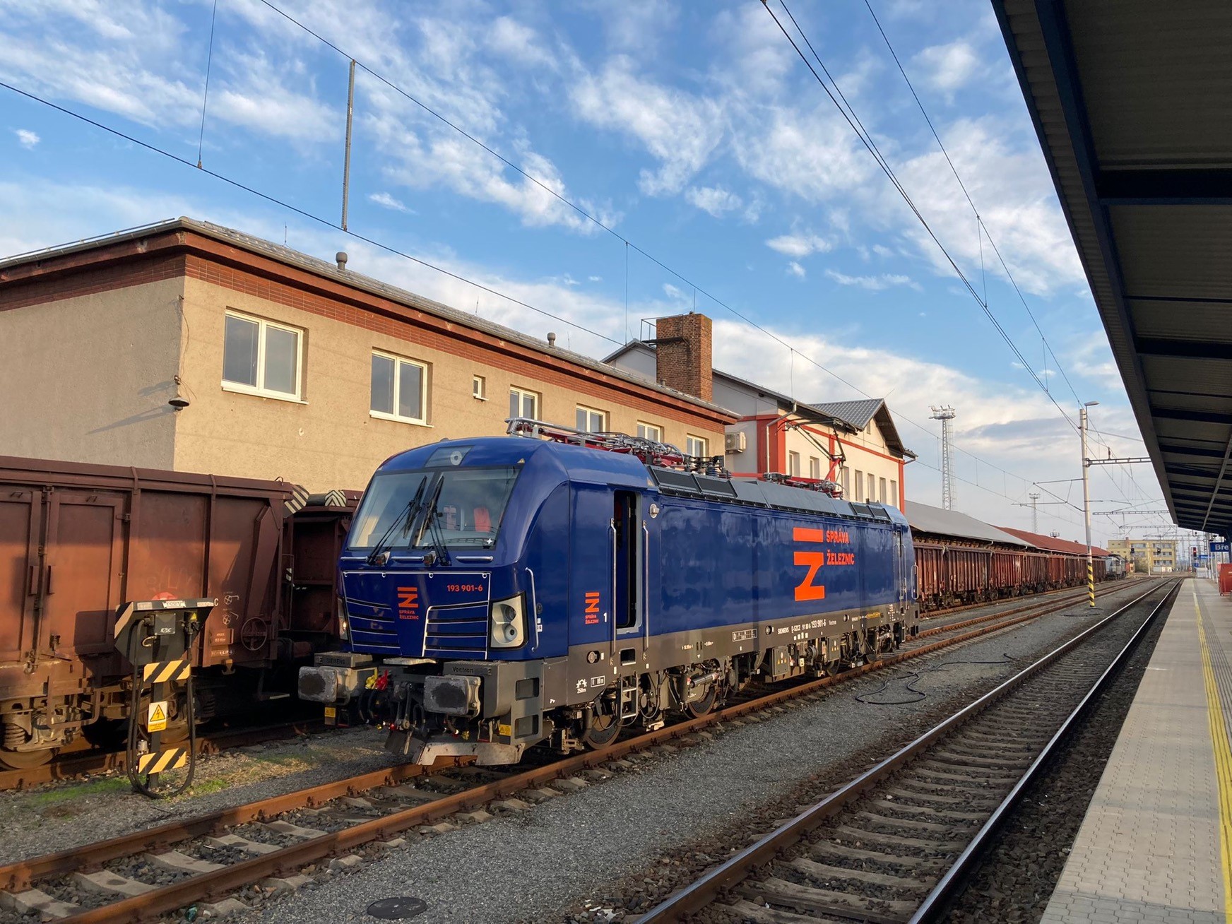 Další krok k bezpečnější železnici: Stroje Siemens Vectron mohou jezdit pod dohledem ETCS