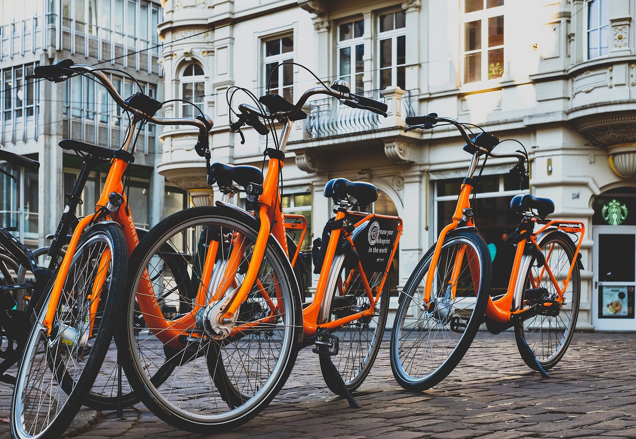 Cyklistům a motoristům chybí ohleduplnost,  zlepšit situaci chce iniciativa Dám respekt a BESIP