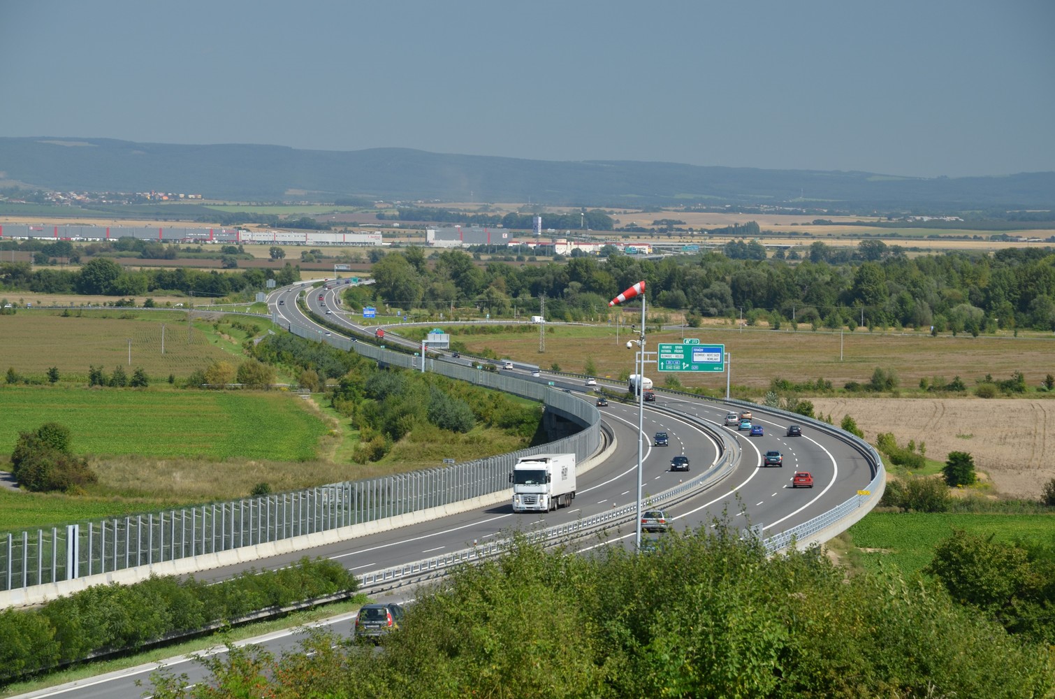 Další významný krok k dostavbě D35 formou PPP. Ministerstvo vypsalo výběrové řízení na koncesionáře