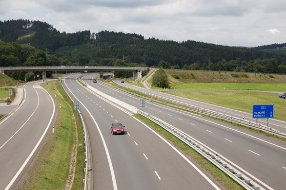 Prodeje dálničních známek hlásí růst o 1/5. Pomáhají financovat výstavbu 200 km nových dálnic