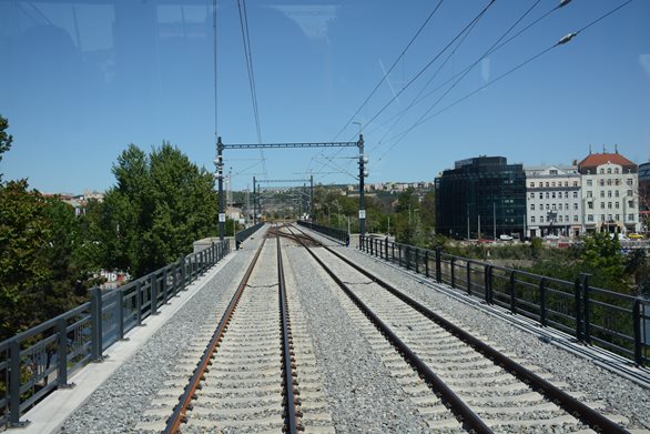 Příprava výhradního provozu ETCS: vybaveno 1304 vlaků a vyškoleno 2800 strojvedoucích