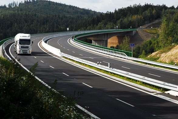 Rozšiřujeme služby Portálu dopravy pro řidiče z povolání