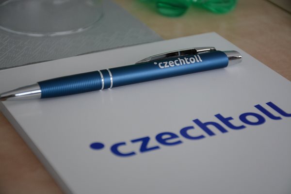 Nákup vozidel pro kontrolu mýta proběhl v pořádku