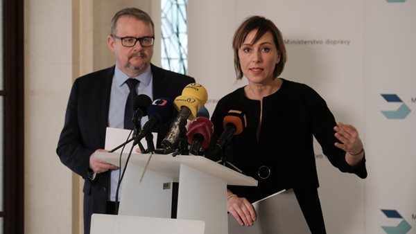 Rules for road hauliers suit the west. The Czech Republic has the last chance changing this