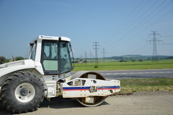  Multiple constructions of new motorways in progress