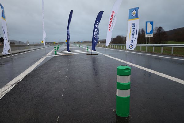 Na silnici I/44 se kolem Bludova už jezdí po obchvatu