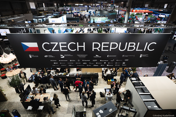 Česká republika slaví úspěch: Historicky největší národní expozice na Smart City Expo