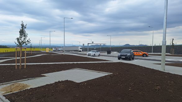 ŘSD zprovoznilo na dálnici D7 novou odpočívku Smolnice