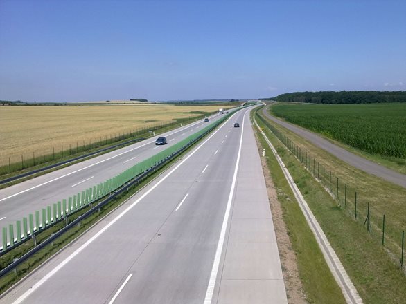 Zpráva o mýtném a poplatcích za užívání