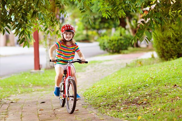 Téměř polovina zraněných dětských cyklistů neměla přilbu. BESIP apeluje na rodiče